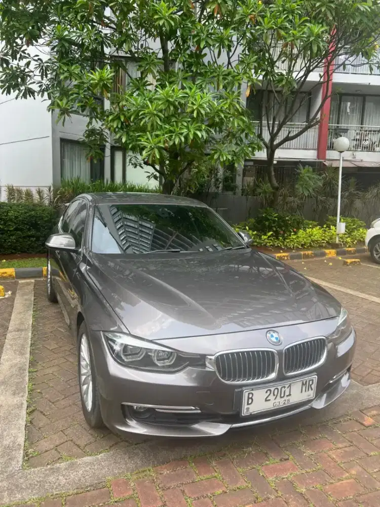 BMW 320I luxury Istimewa