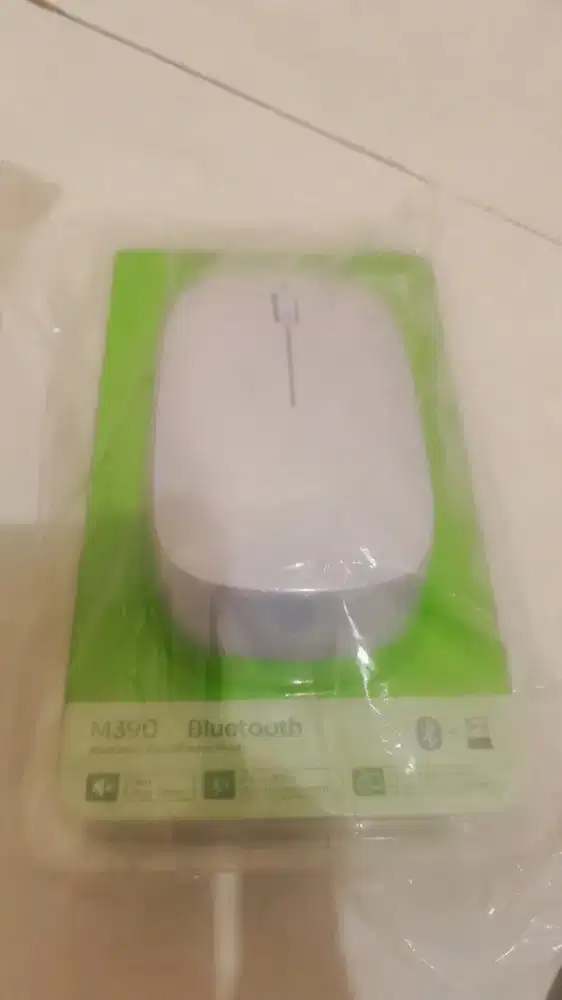Wireless mouse robot