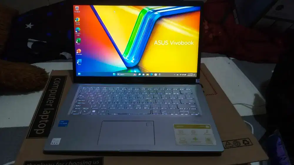 Asus Vivoboook i3 1115G4
