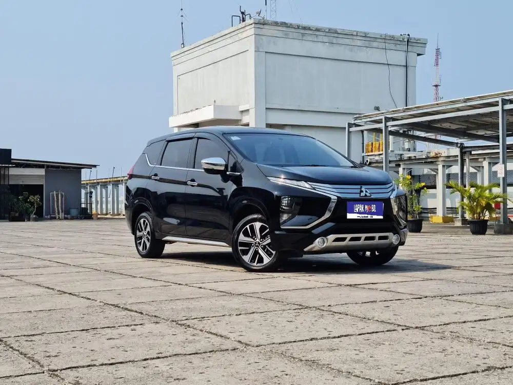 Mitsubishi Xpander 1.5 Ultimate AT 2018 Hitam KM 69RB