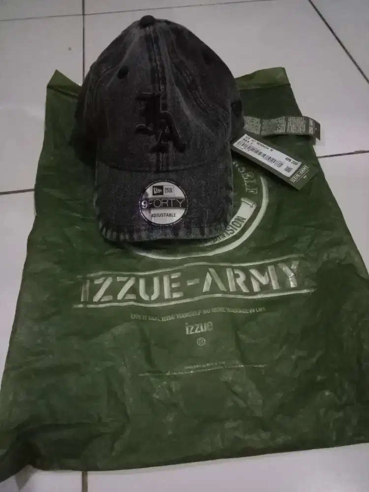 Jual topi ori, bisa nego dikit lah