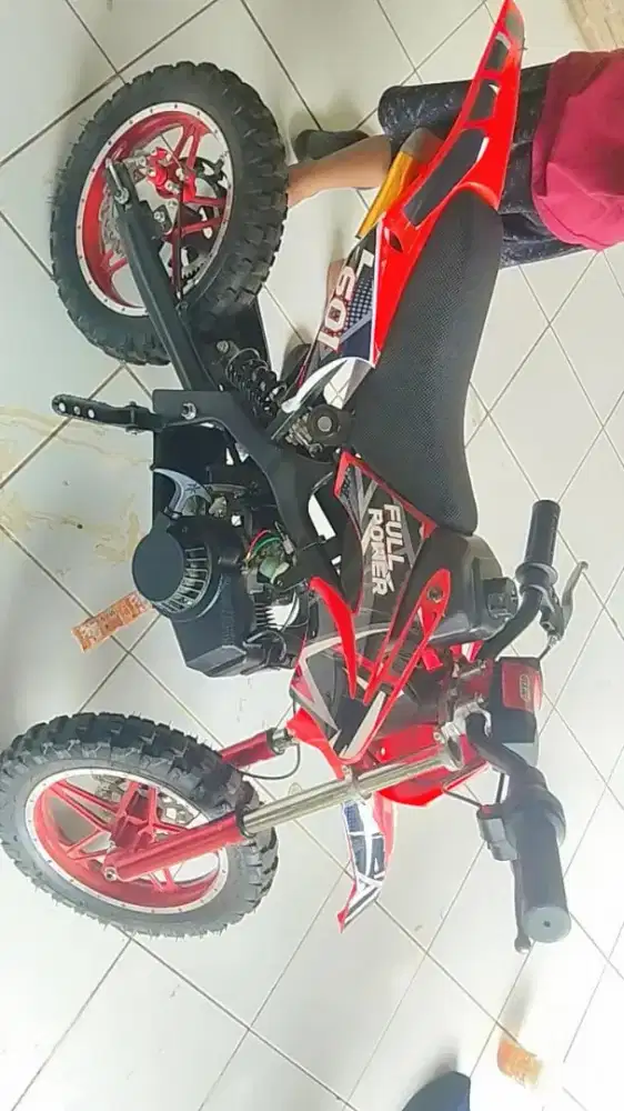 Motor trail anak