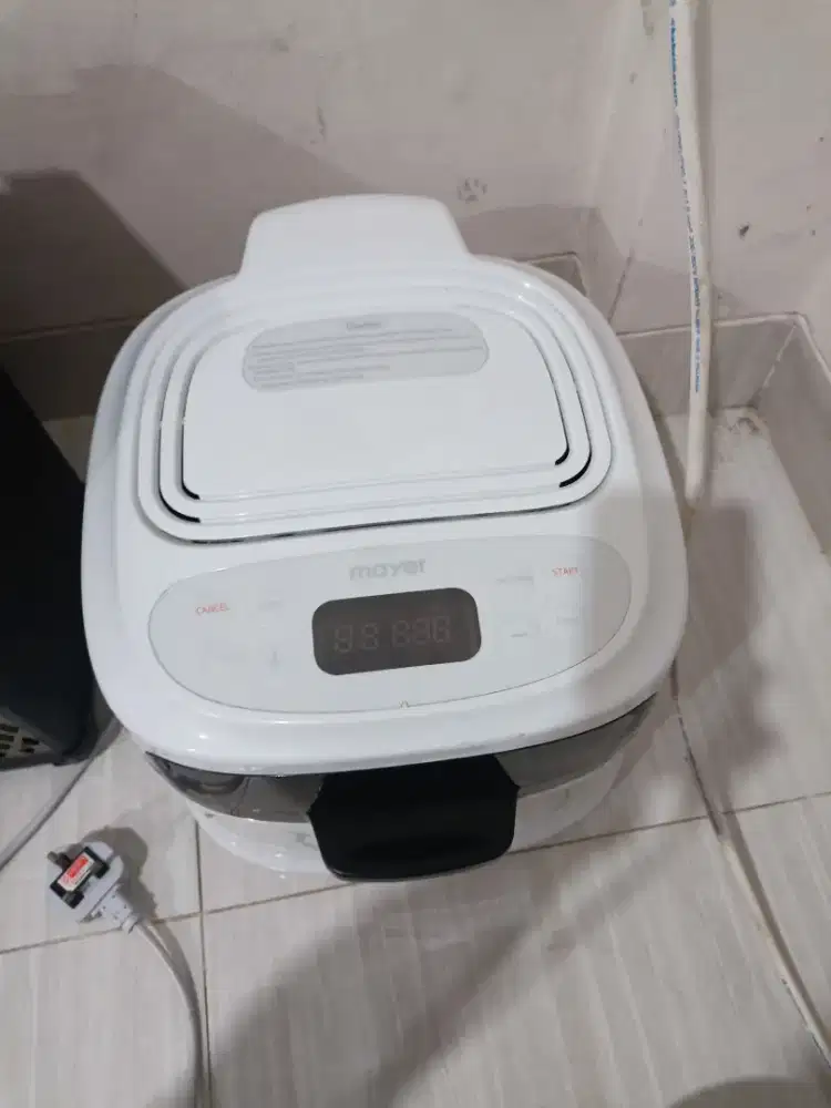 Jual Air Fryer Mayer Second, baru Masih 5 jtaan