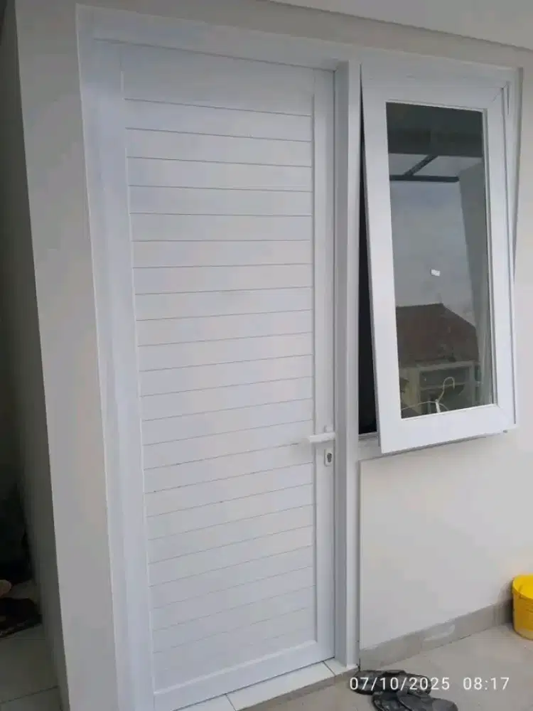 Kusen aluminium dan kaca