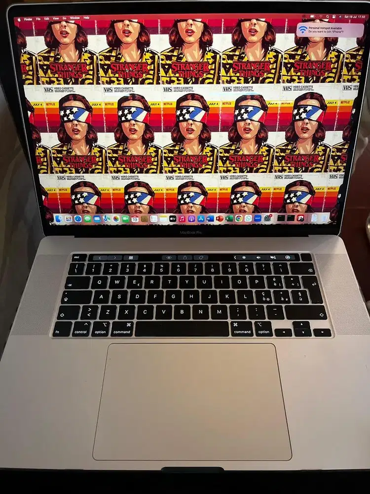 Macbook Pro Touchbar 15 inch i7 2019 ram 16 ssd 512gb