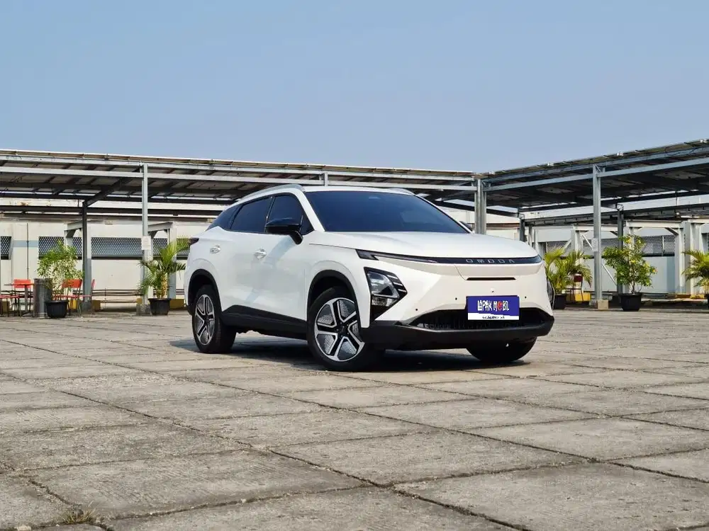Chery Omoda E5 E 5 0.0 EV AT 2024 Putih KM 17RB