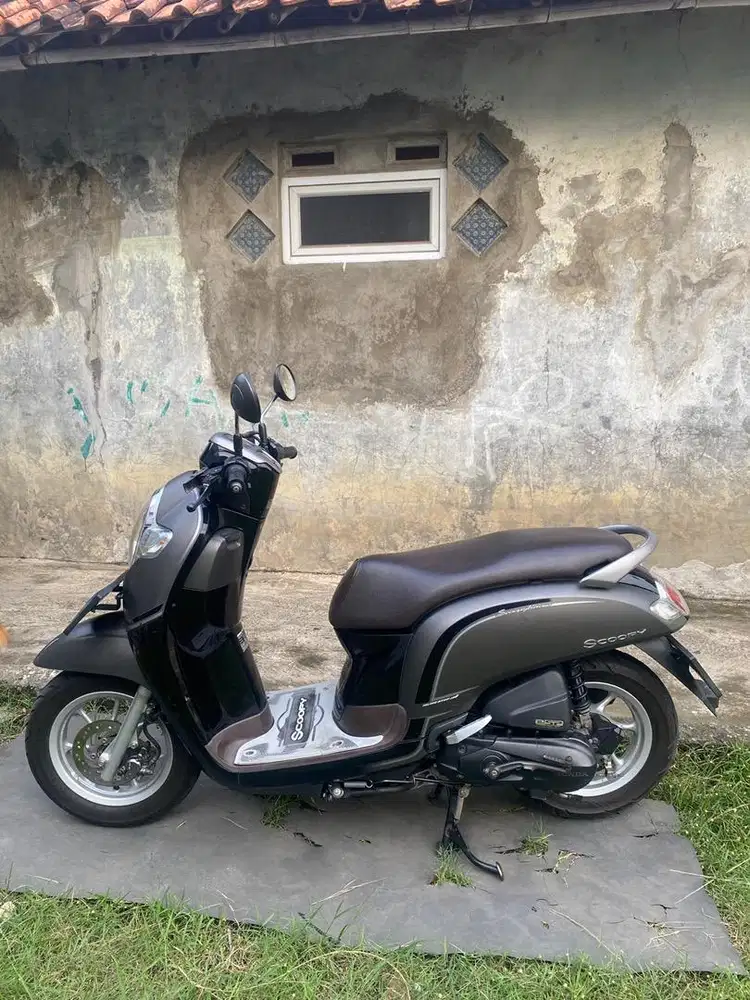 scoopy CBS ISS 2017