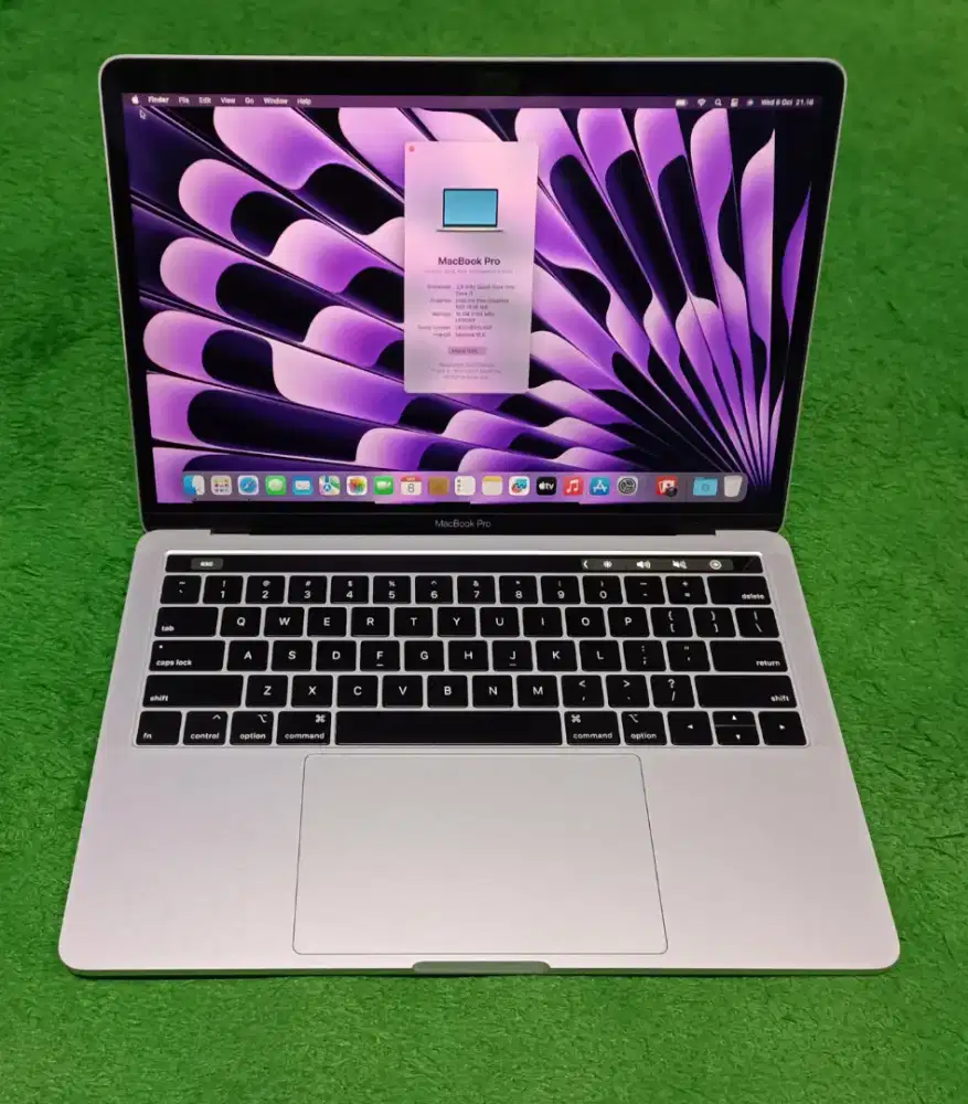 Apple Macbook Pro 2019 i7 16/512 Silver Touchbar Mulus Murah