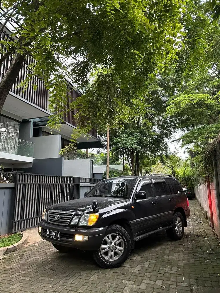 LANDCRUISER CYGNUS 2004 4.7