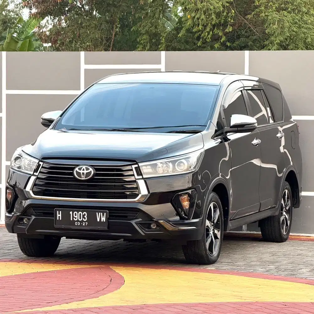 INNOVA VENTURER 2.4 DIESEL AT 2022 FACELIFT