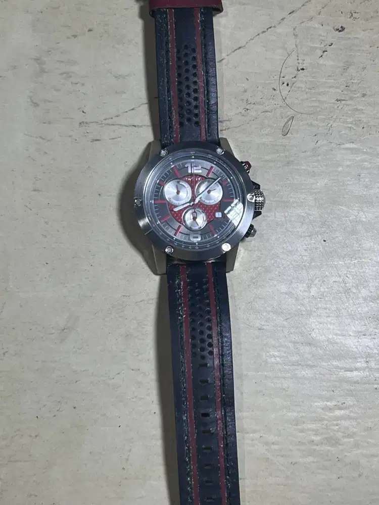 DKNY jam tangan pria Original