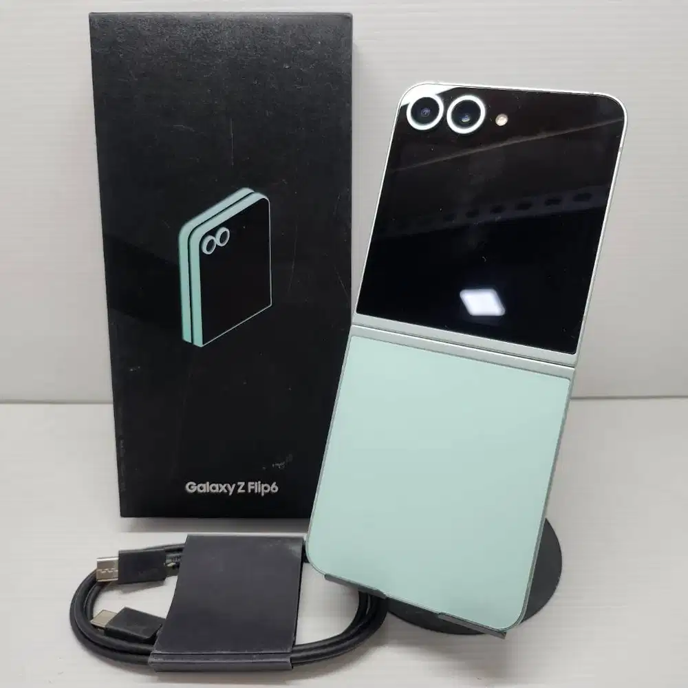 LENGKAP MULUS SAMSUNG GALAXY Z FLIP 6 5G 12/256 SILVER SHADOW LIKE NEW