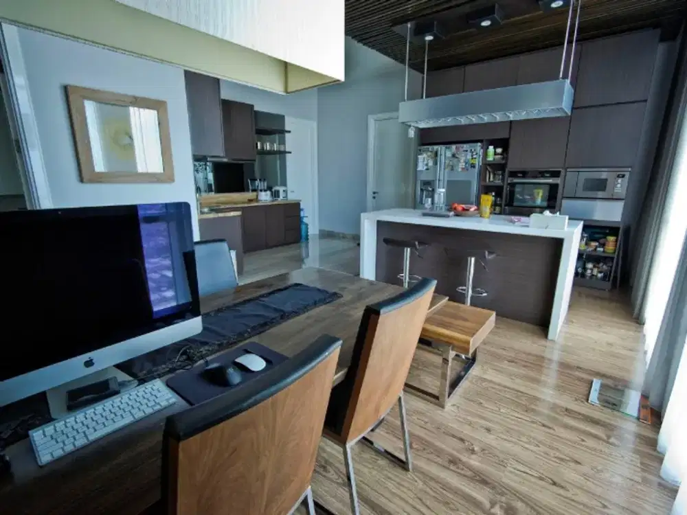 PENT HOUSE VUE CIPUTRA WORLD SURABAYA SURABAYA