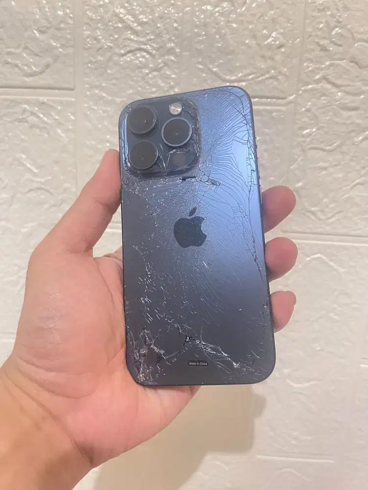 Iphone 15 pro 256 ibox
