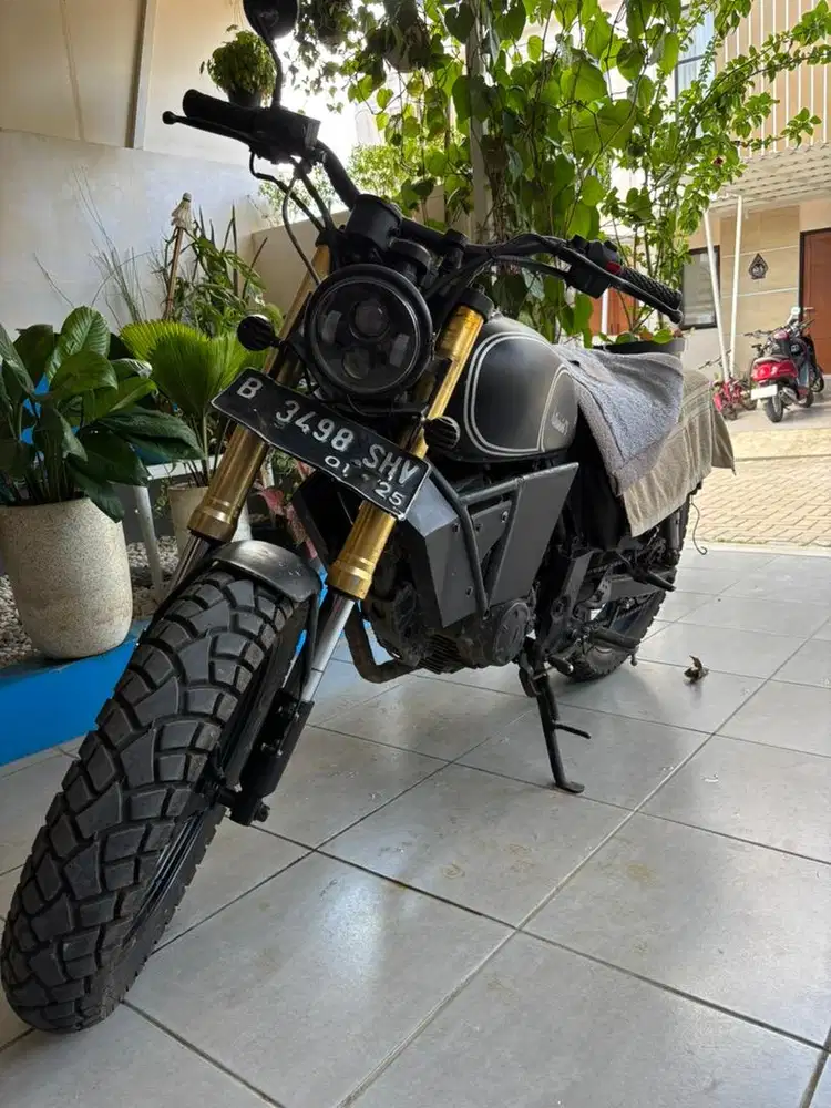 JUAL MOTOR CUSTOM SCLAMBLER