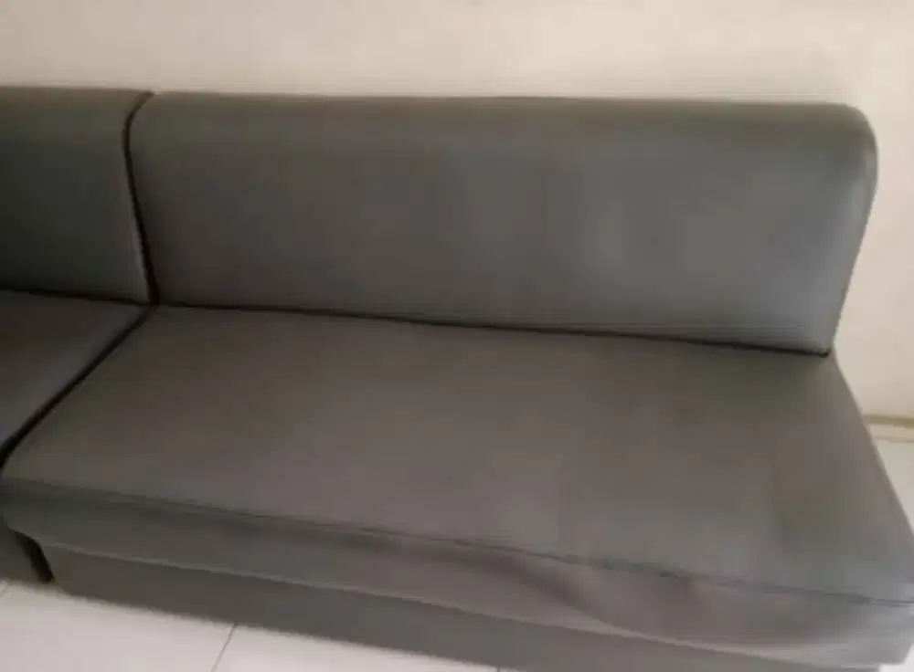 Kursi sofa ruang tamu