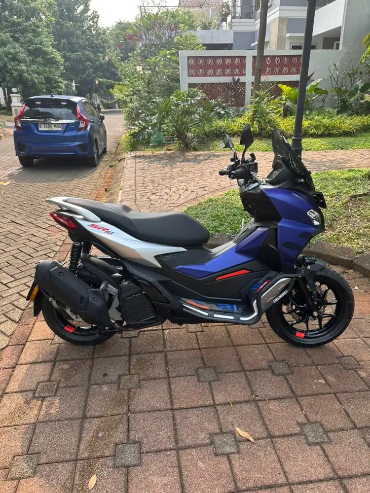 Aprilia SR GT 200 tahun 2022 siap touring