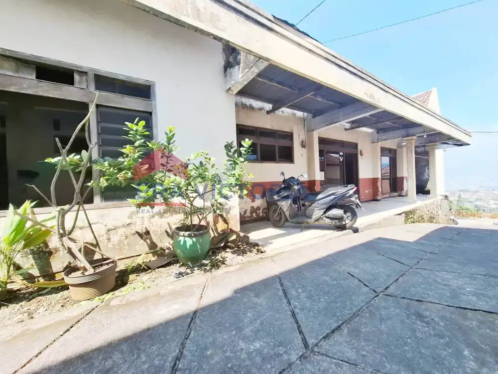 Villa Nyaman Batu Dekat Selecta & Hotel Purnama Cocok untuk Invesatasi