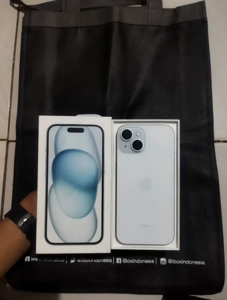 iPhone 15 iBox PA/A Blue masih like new cuma numpang buka segel