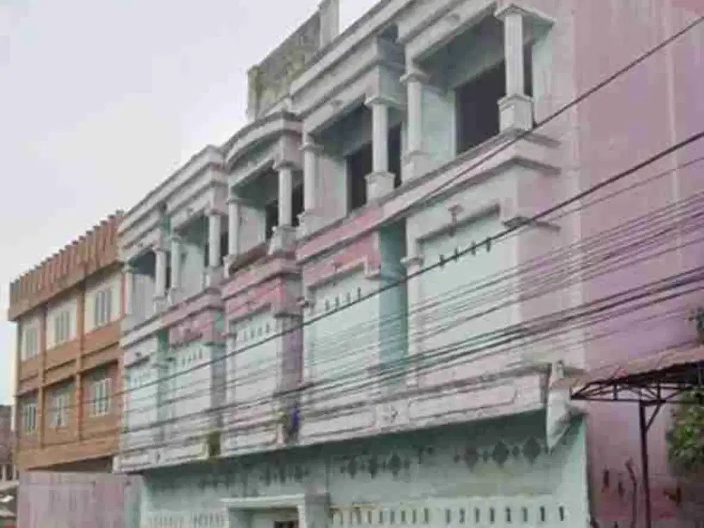 Ruko 5 jejer 3 lantai dipinggir jalan besar jual dibawah harga