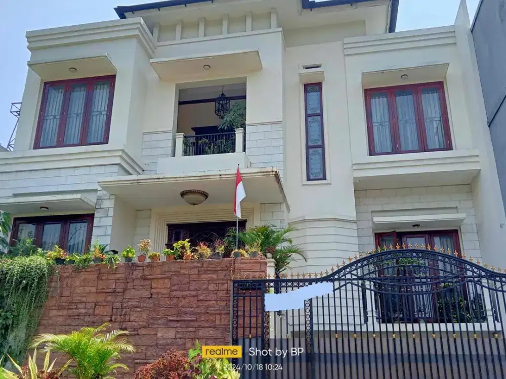 Dijual Rumah Hunian Cluster 2 Lantai
Lokasi di Perumahan Puri Cinere, hunian asri,
nyaman serta sejuk.