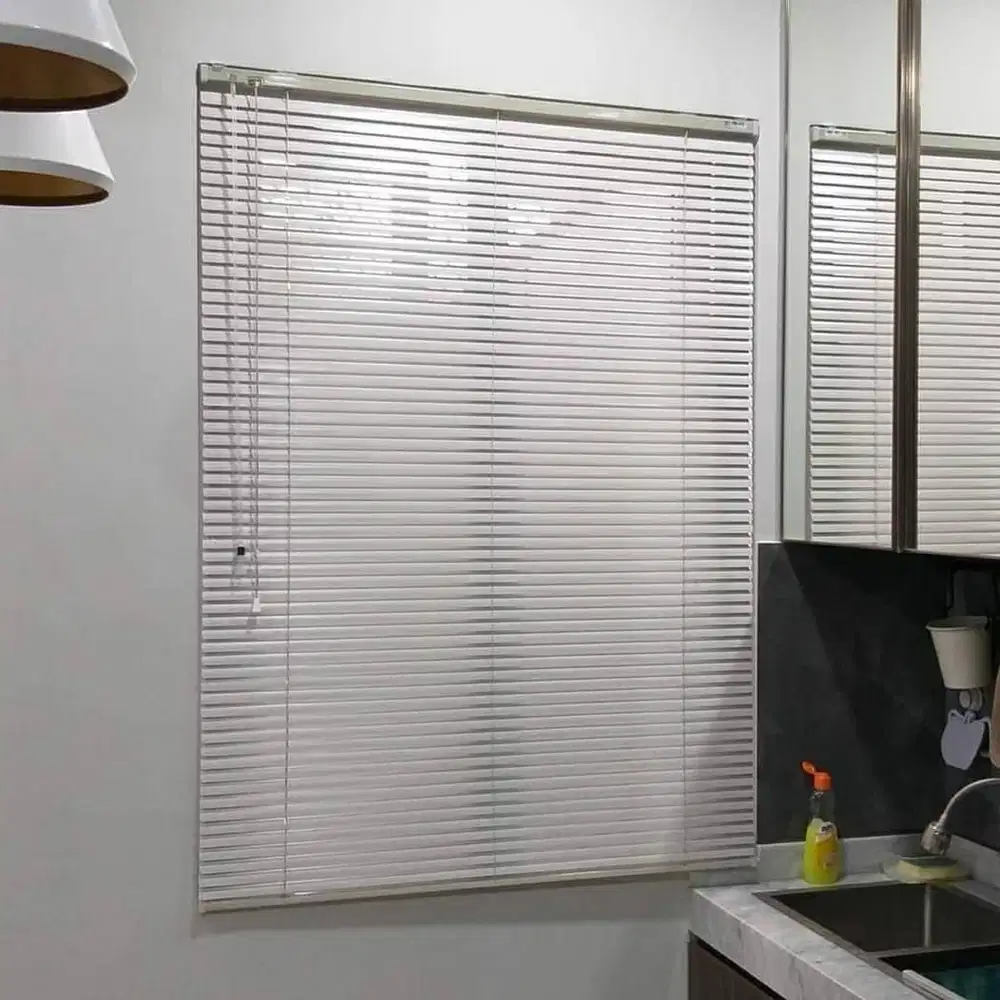 Jual & Pasang Tirai Roller Blind/Vertikal/Venetian/Roman Shades Kantor