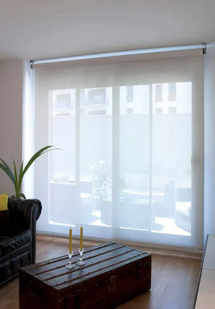 Jual & Pasang Tirai Roller Blind/Vertikal/Venetian/Roman Shades Kantor