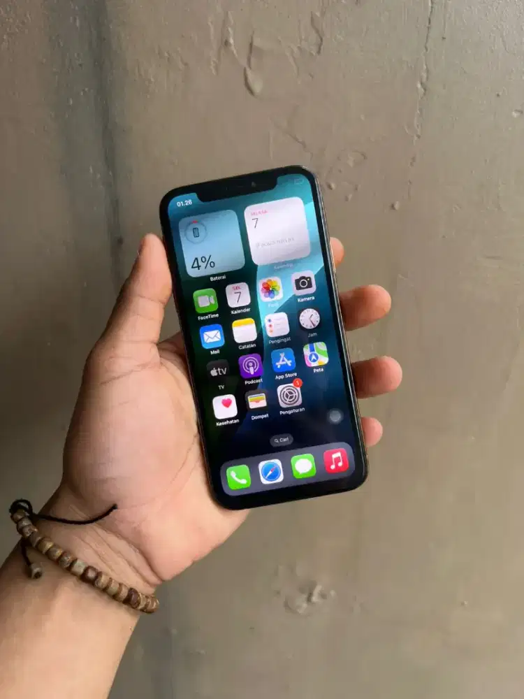 iPhone xs 64gb gold ibox