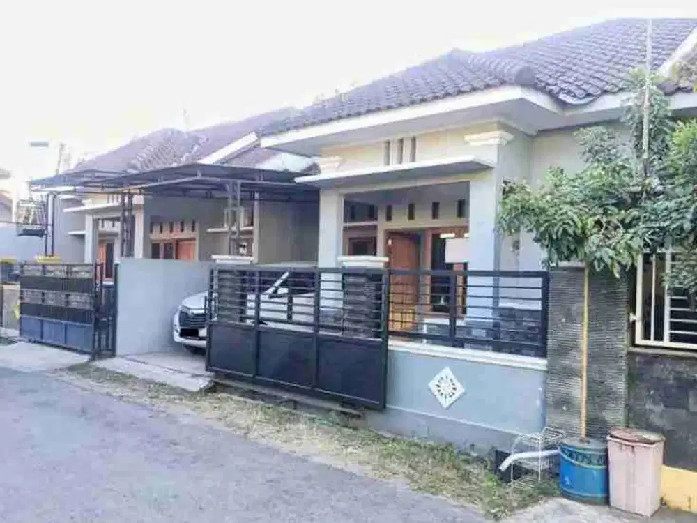 Rumah Second Bagus di Perum Terawat Dekat Alana Colomadu