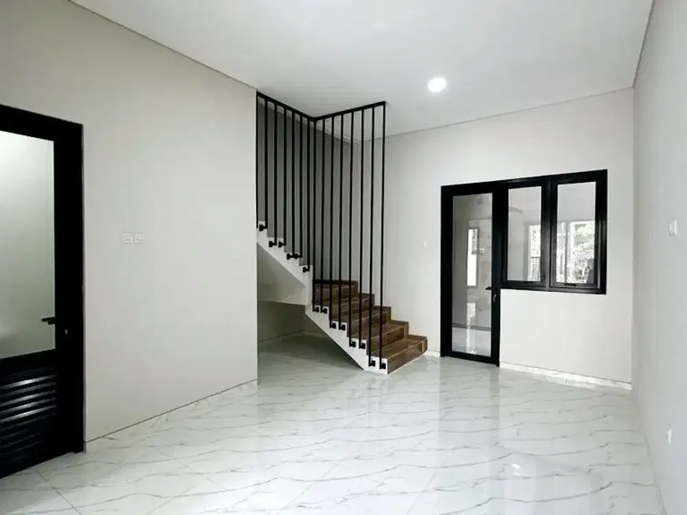 FREE BPHTB RUMAH BARU JALAN UTAMA KUTISARI INDAH