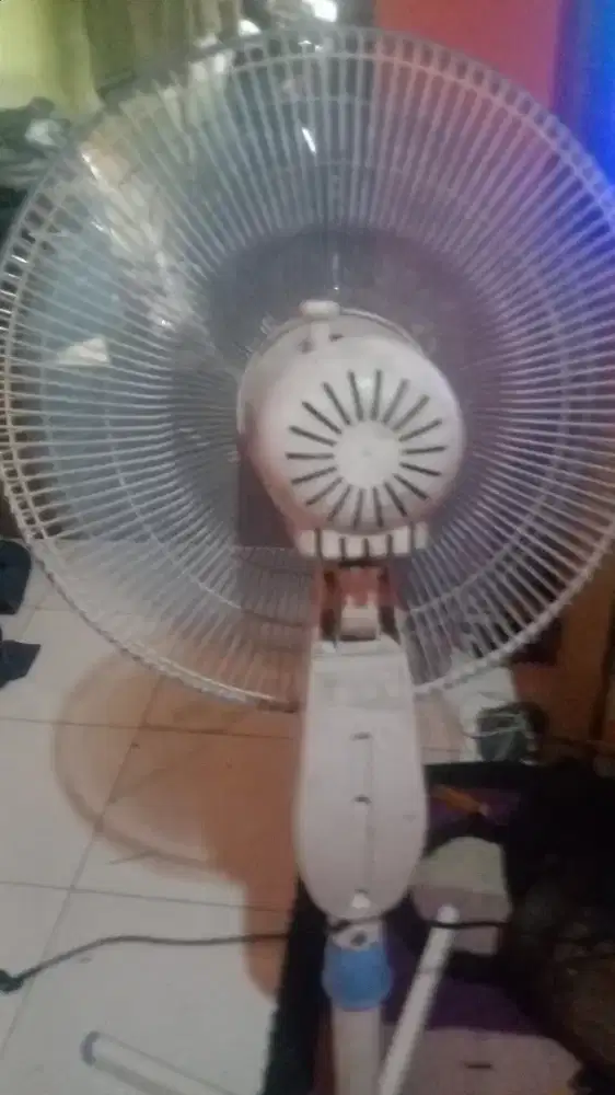 kipas angin stand