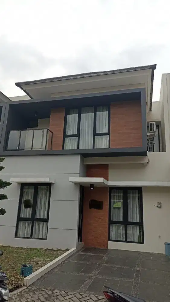 Disewakan Rumah 2lt di OCBD Bogor
