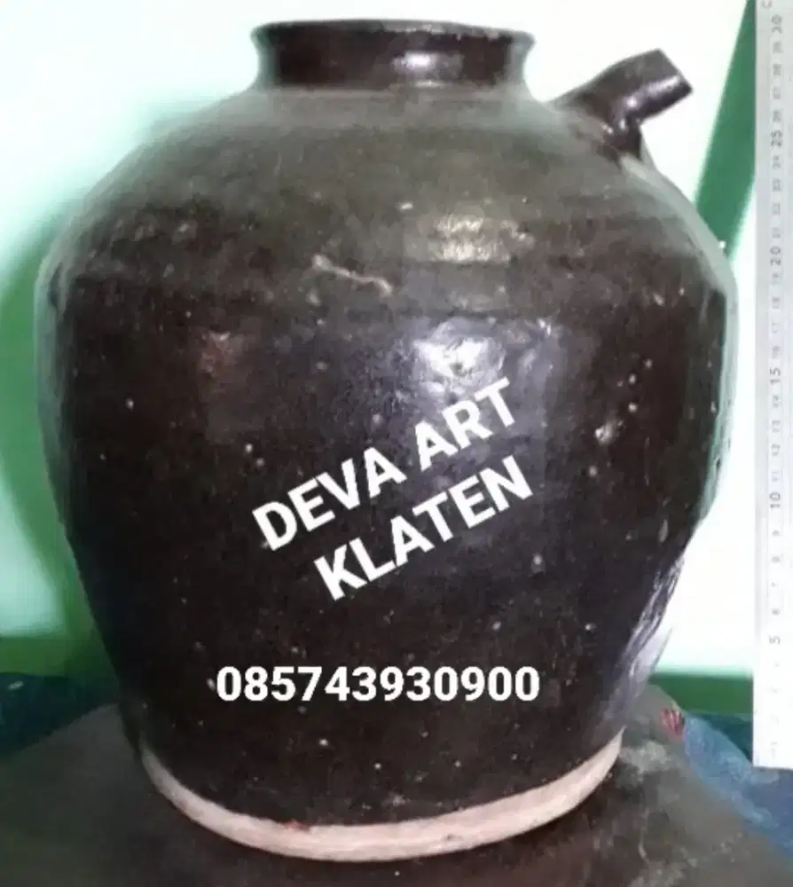 Kendi keramik kuno