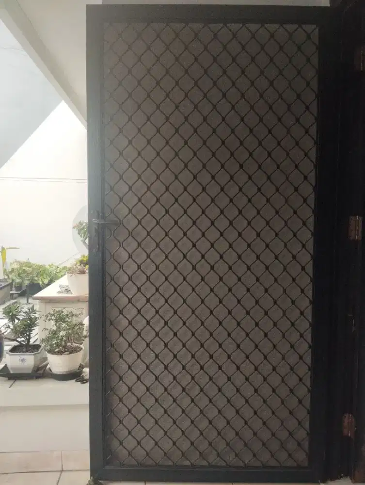 Pintu Aluminium Kawat Nyamuk