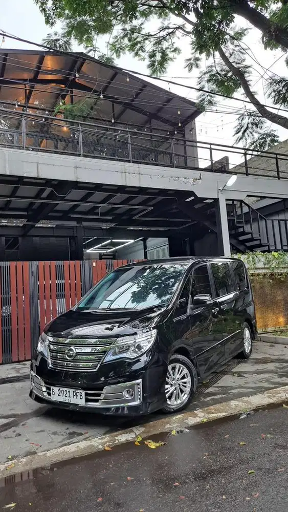 Serena Autech 2018/17 Panoramic Voxy Alphard Freed vellfire