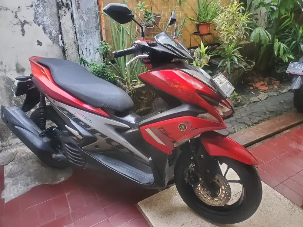Yamaha Aerox 155 Merah 2018 jual cepat.