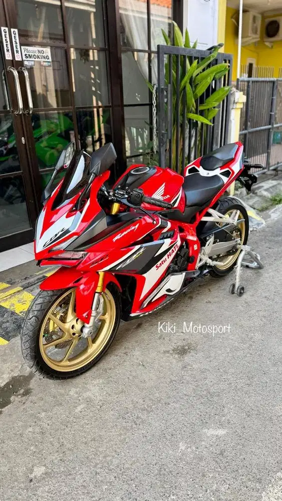 Cbr 250 rr abs sp km 5rb like new