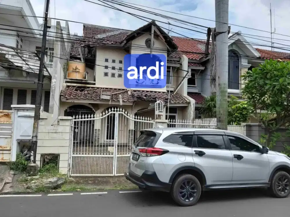 Dijual rumah 2 lt selatan citra garden 2