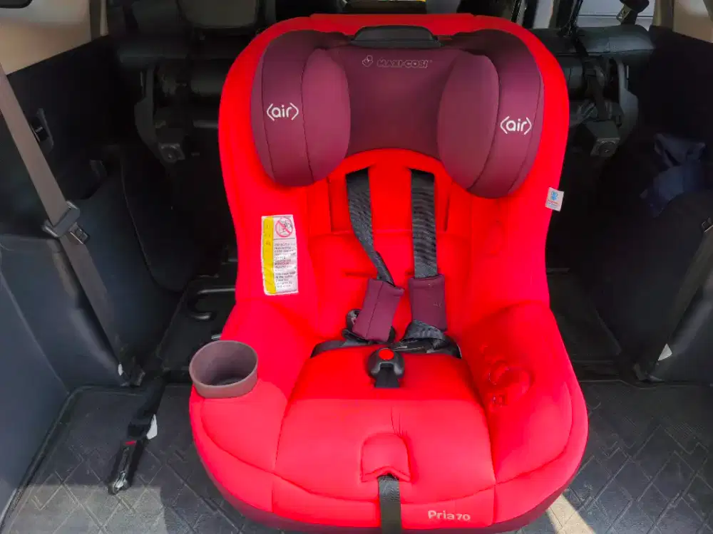 Car Seat Maxi-Cosi Pria 70 Merah: Kursi Mobil Bayi Nyaman & Aman