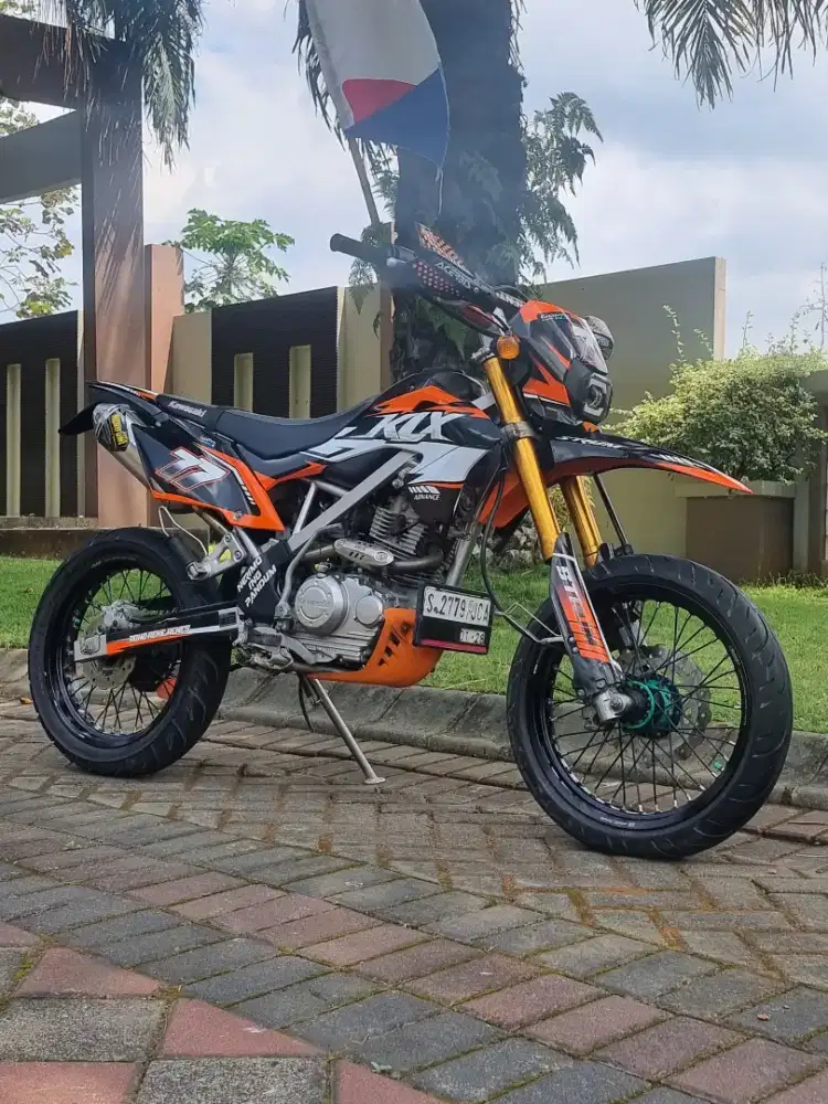 KLX 150 BF thn 2023 Modif Supermoto Odo 4rb Plat S Part Ori Ada