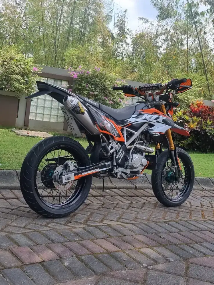 KLX 150 BF thn 2023 Modif Supermoto Odo 4rb Plat S Part Ori Ada