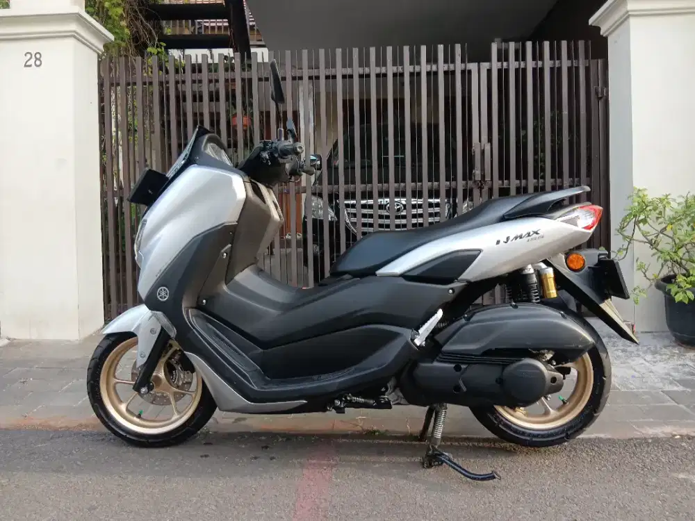 YAMAHA NMAX CONNECTED ABS
