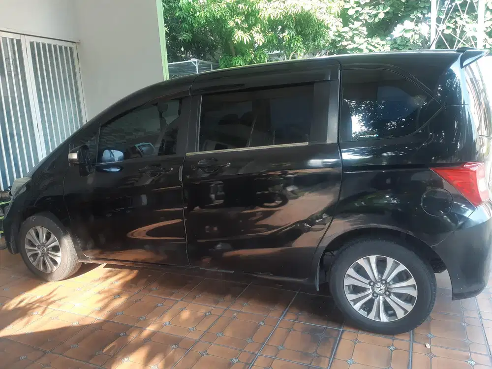 Honda Freed 2012 Bensin