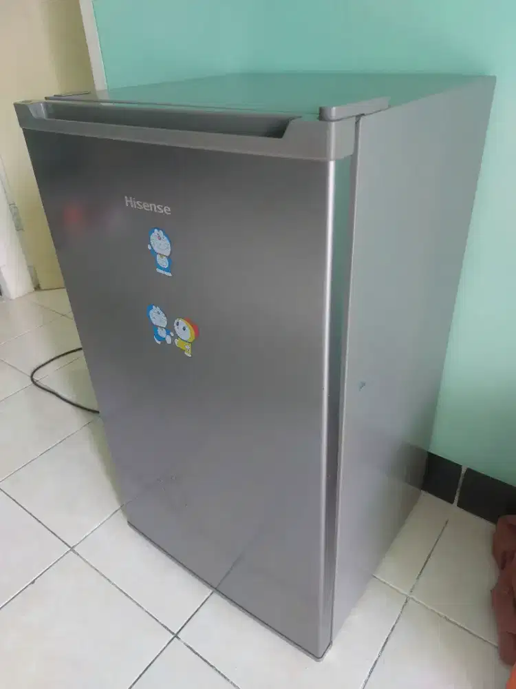 Kulkas Hisense RR120D4IGN
