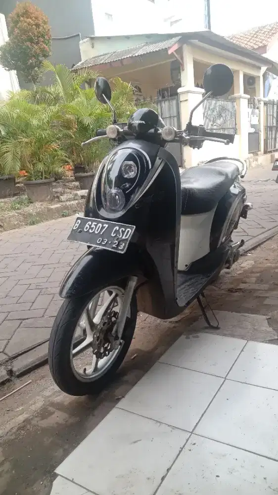 Honda Scoopy 2011