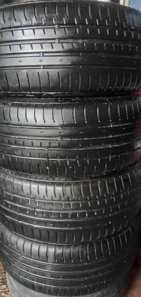 Ban accelera ukuran 225/45/18