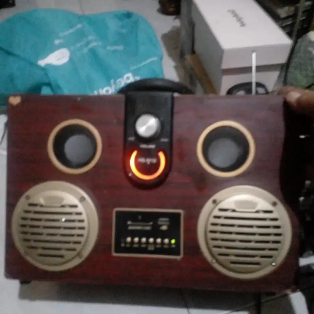 Radio usb simcars model antik kayu