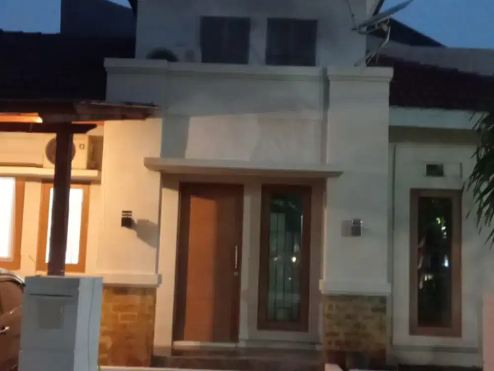 Rumah 1 Lantai Minimalis Terawat Dijual Cepat di Graha Raya AZ-17104