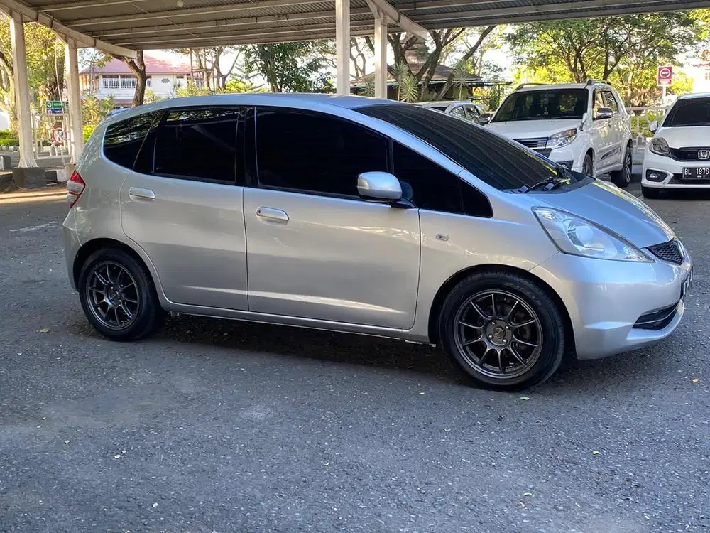 Dijual jazz kesayangan