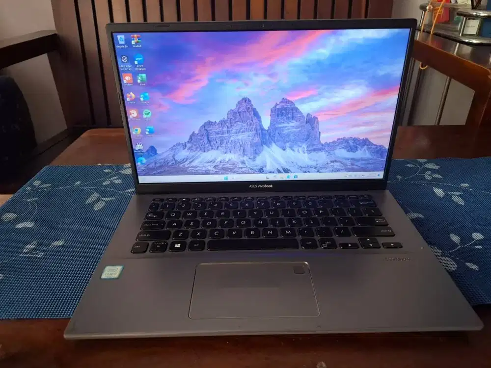 Laptop Asus Vivobook A412FL i7 8GB NVME 512GB VGA Nvidia GeForce MX250